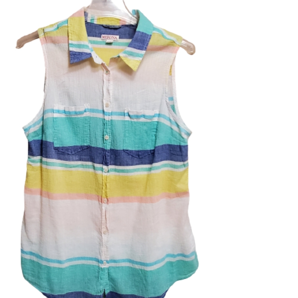 Sleeveless top for women